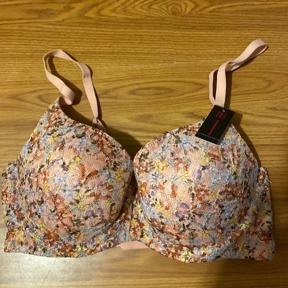NOBO Push Up Bra size 34DD. (CH) - Picture 1 of 6